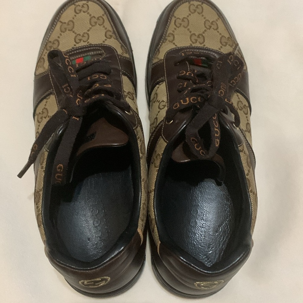 Gucci Men's Brown Monogram GG Signature Lace Low Sneakers - Picture 4 of 9